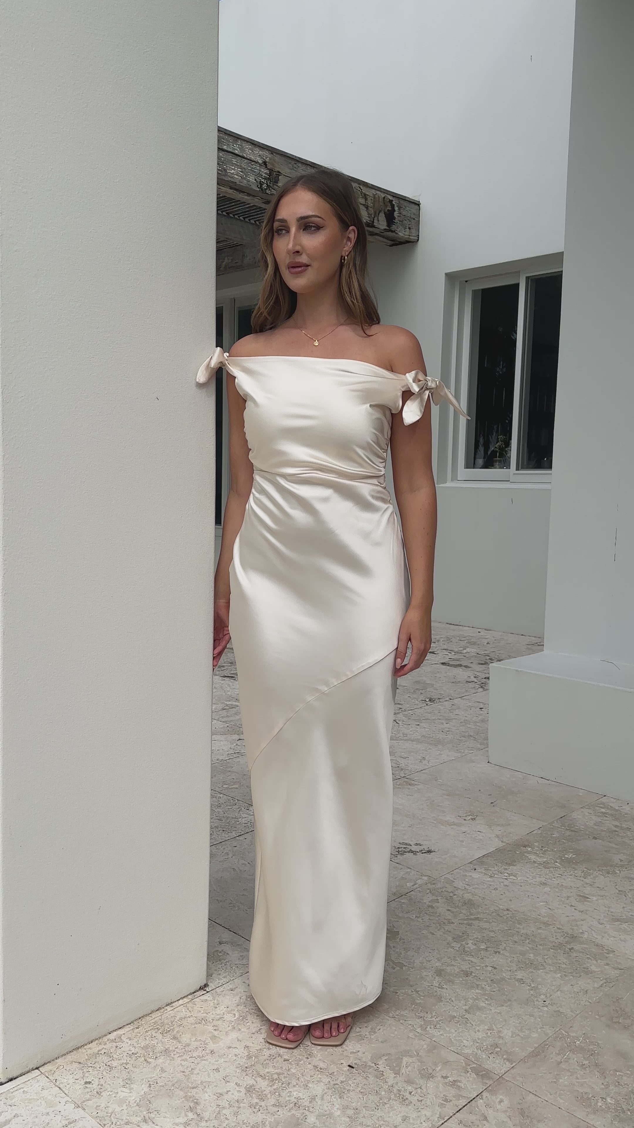 Frida Maxi Dress - Champagne